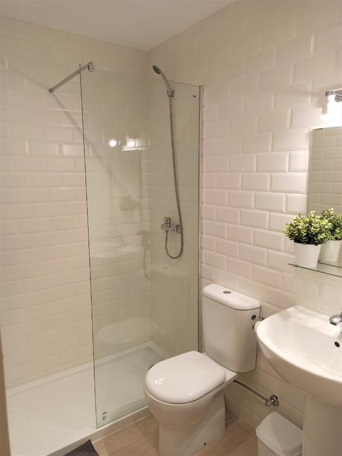 Apartaments Fonda Comerc トレリャ・デ・モングリ エクステリア 写真